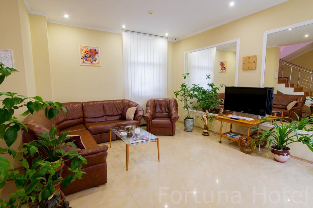Fortuna Hotel 基希讷乌 外观 照片