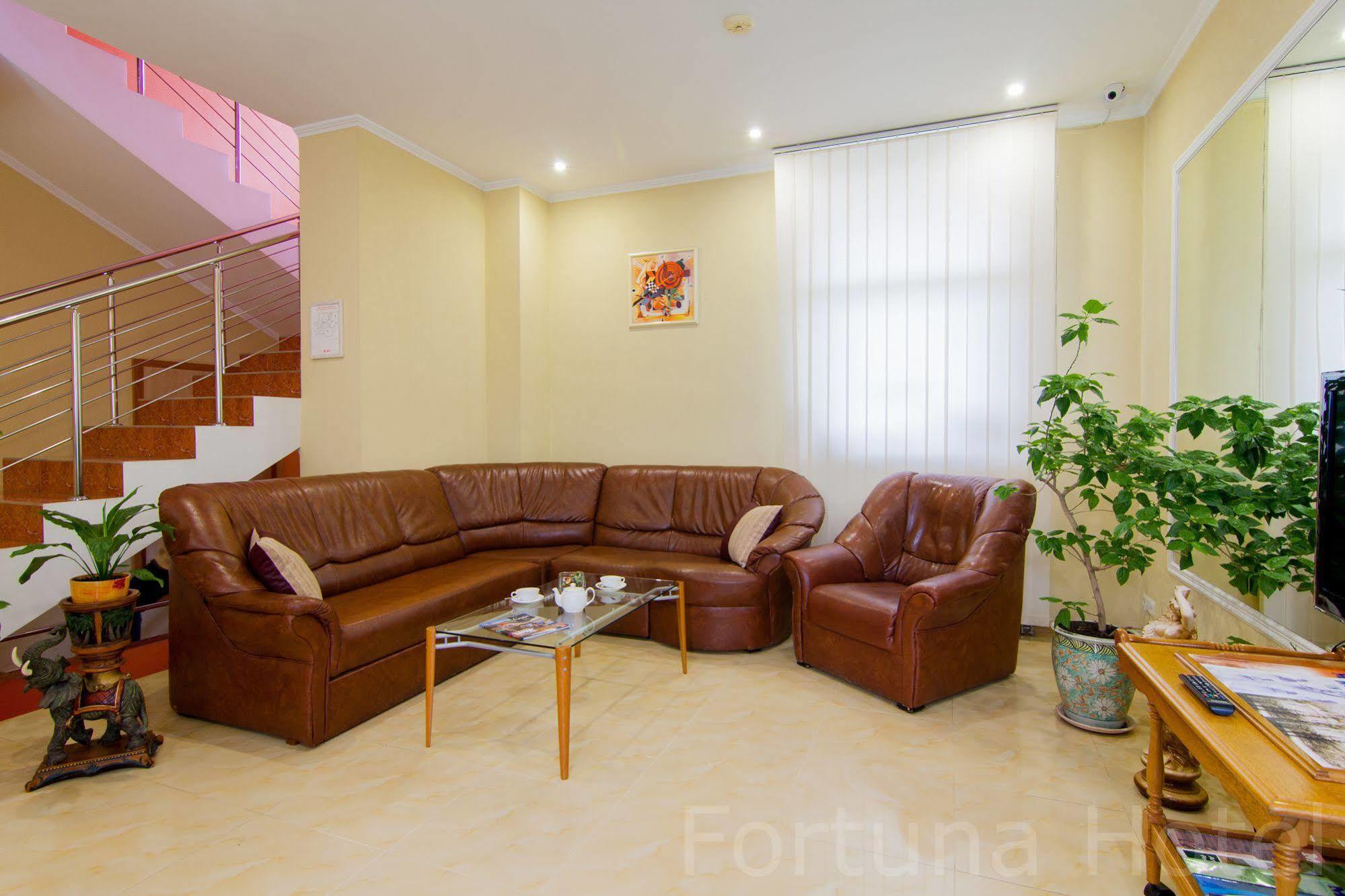 Fortuna Hotel 基希讷乌 外观 照片
