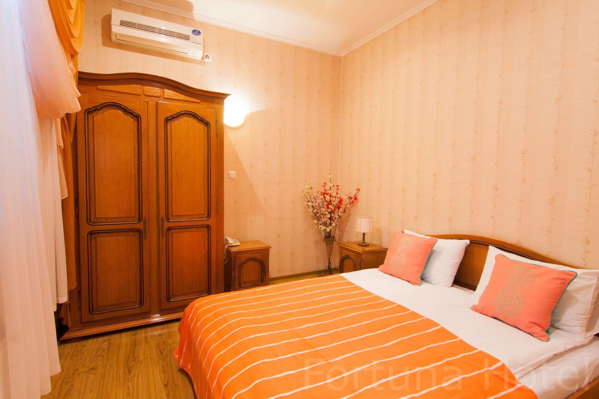 Fortuna Hotel 基希讷乌 外观 照片